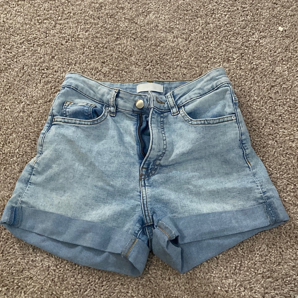 Light wash jean shorts women